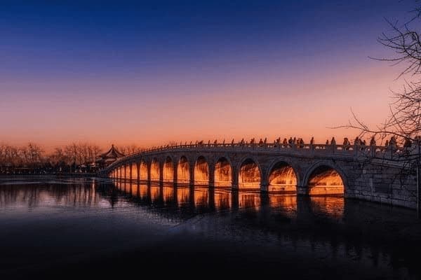 ai如何抠多个图，ai怎么把抠好的图结合